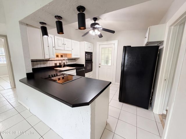 5655 KIMBRELL Drive S, Jacksonville, FL 32210