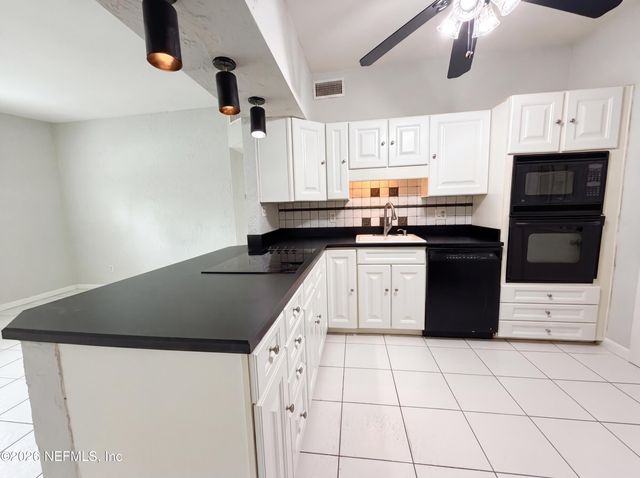 5655 KIMBRELL Drive S, Jacksonville, FL 32210