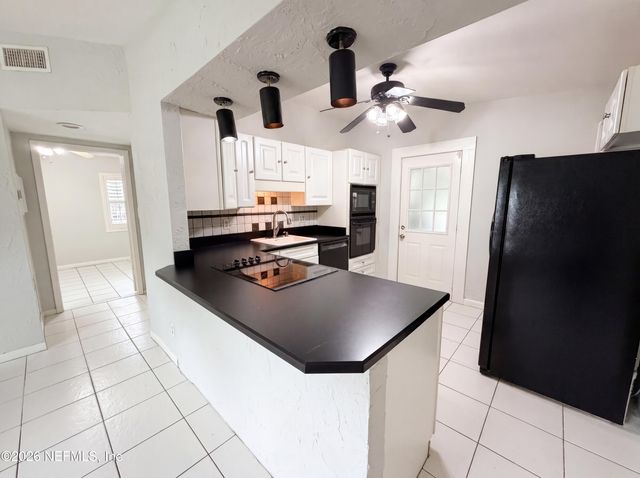 5655 KIMBRELL Drive S, Jacksonville, FL 32210