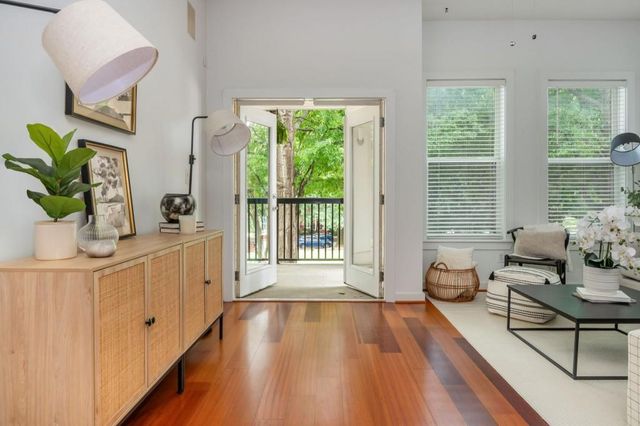 870 Inman Village Parkway NE 201, Atlanta, GA 30307