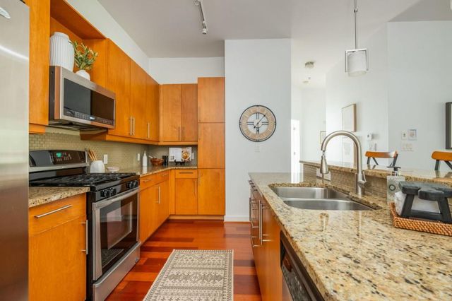 870 Inman Village Parkway NE 201, Atlanta, GA 30307
