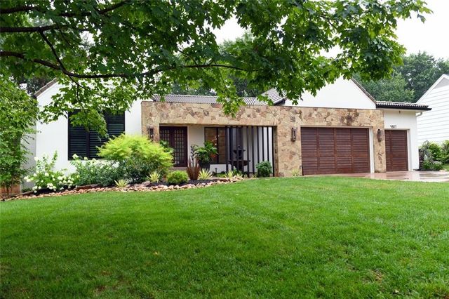 4807 W 64th Street, Prairie Village, KS 66208