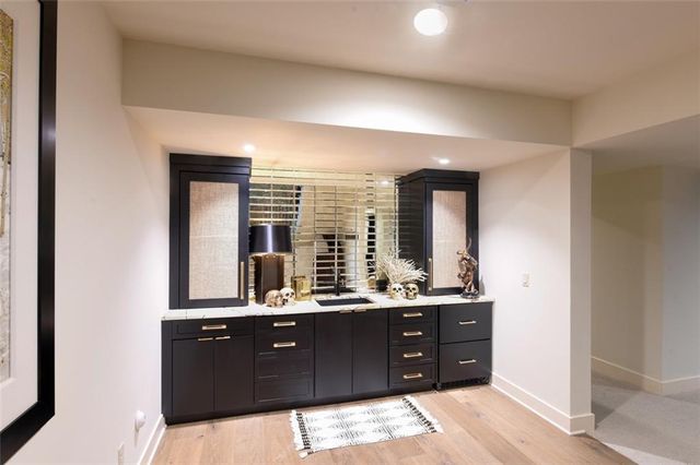 4807 W 64th Street, Prairie Village, KS 66208