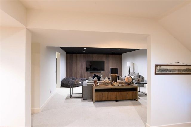 4807 W 64th Street, Prairie Village, KS 66208