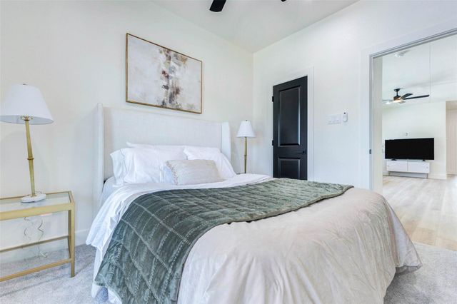 7115 England Street B, Houston, TX 77021