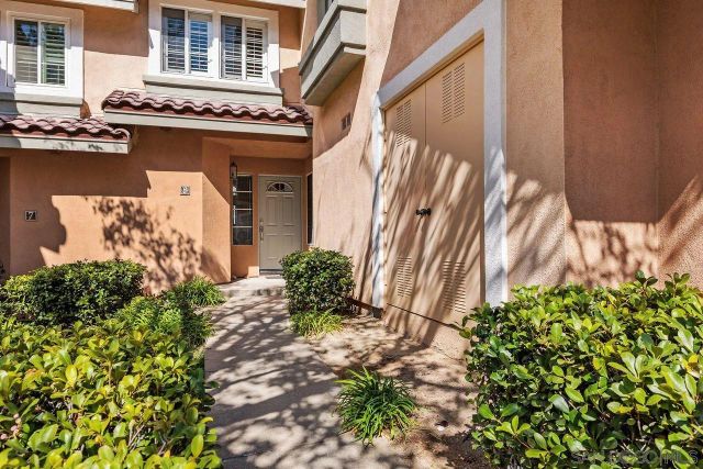 11916 Tivoli Park 8, San Diego, CA 92128