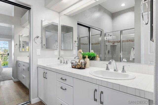 11916 Tivoli Park 8, San Diego, CA 92128