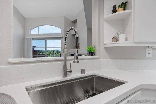 11916 Tivoli Park 8, San Diego, CA 92128