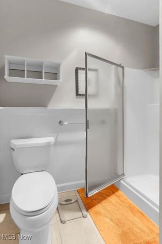 208 Westwind Drive, Avon Lake, OH 44012