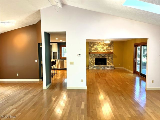 208 Westwind Drive, Avon Lake, OH 44012