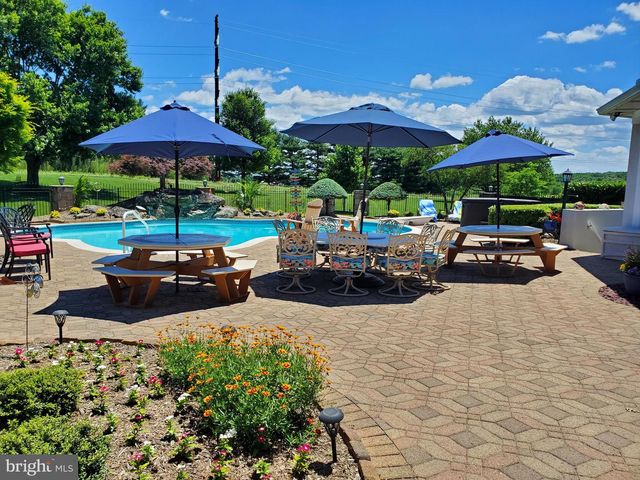 2309 KINGS ARMS DR, Fallston, MD 21047