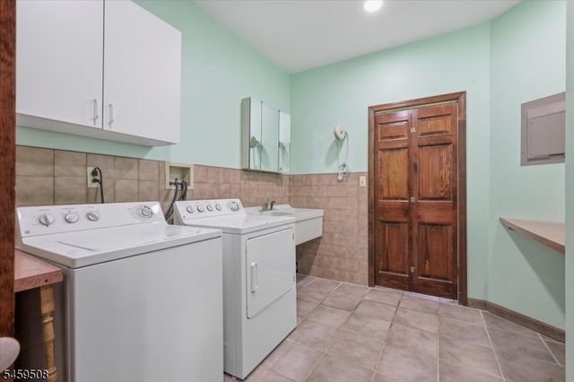 108 Lynch Street, Franklin Twp., NJ 08873