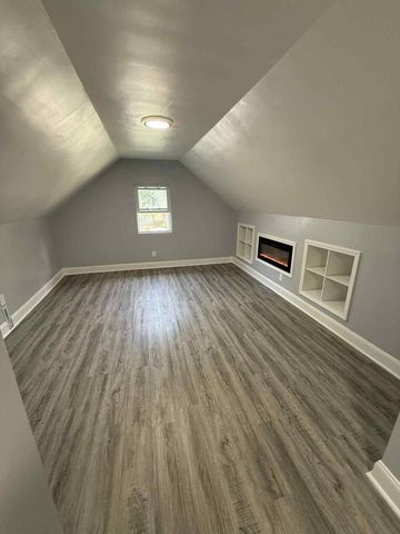 4515 N 28th STREET, Milwaukee, WI 53209