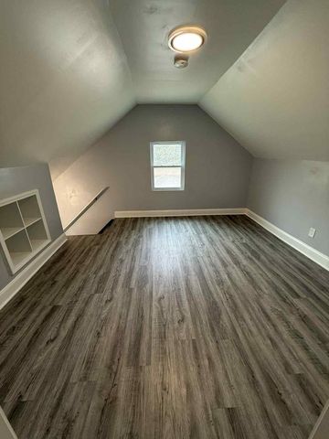 4515 N 28th STREET, Milwaukee, WI 53209