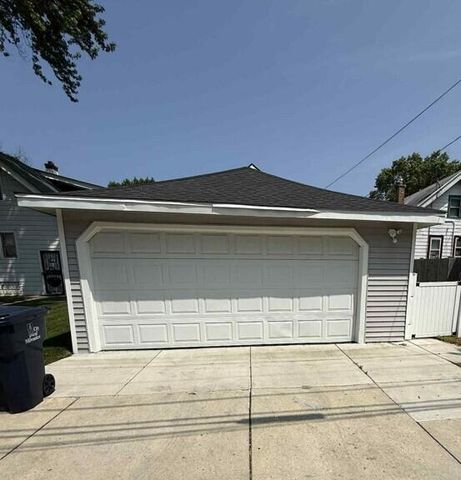 4515 N 28th STREET, Milwaukee, WI 53209
