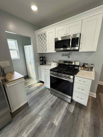 4515 N 28th STREET, Milwaukee, WI 53209