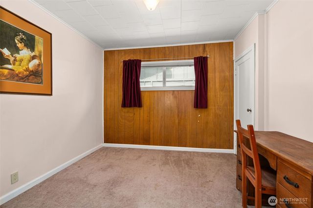 829 Jackson Avenue, Raymond, WA 98577