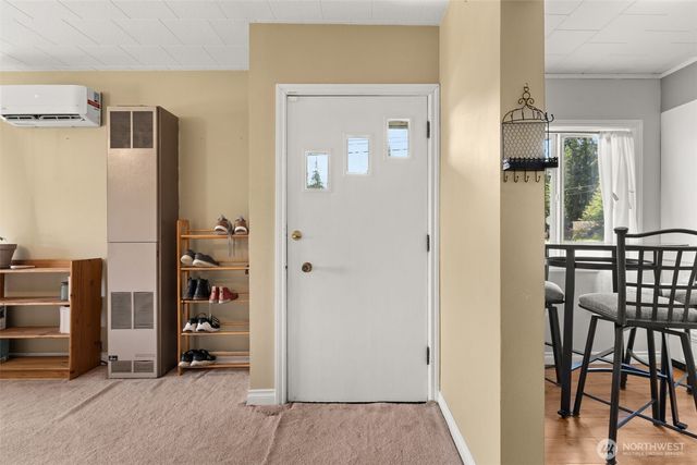 829 Jackson Avenue, Raymond, WA 98577