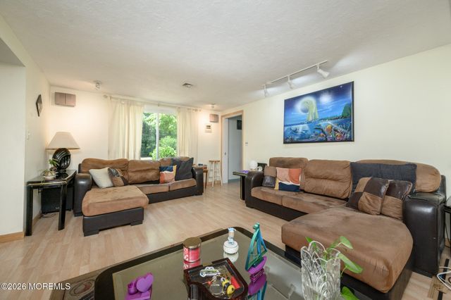 482 Stagecoach Road, Clarksburg, NJ 08510