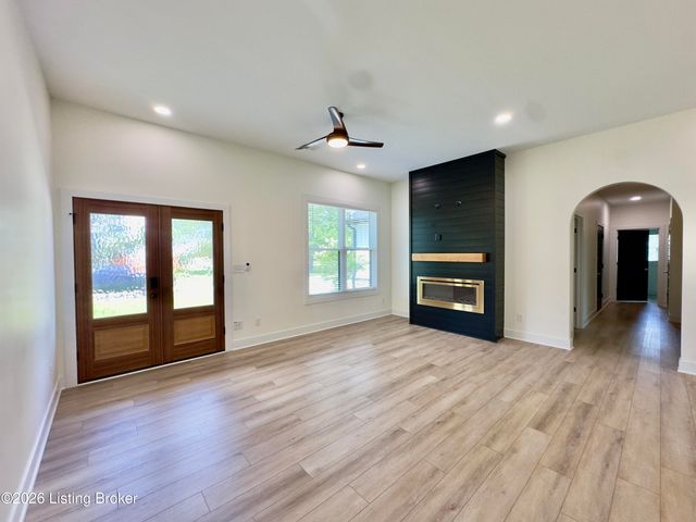 11 Chestnut Grove Rd, Elizabethtown, KY 42701