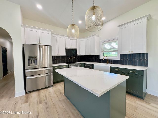 11 Chestnut Grove Rd, Elizabethtown, KY 42701
