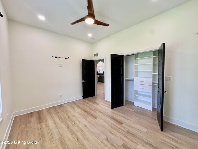 11 Chestnut Grove Rd, Elizabethtown, KY 42701