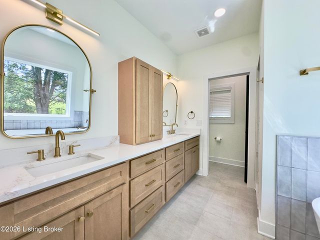 11 Chestnut Grove Rd, Elizabethtown, KY 42701