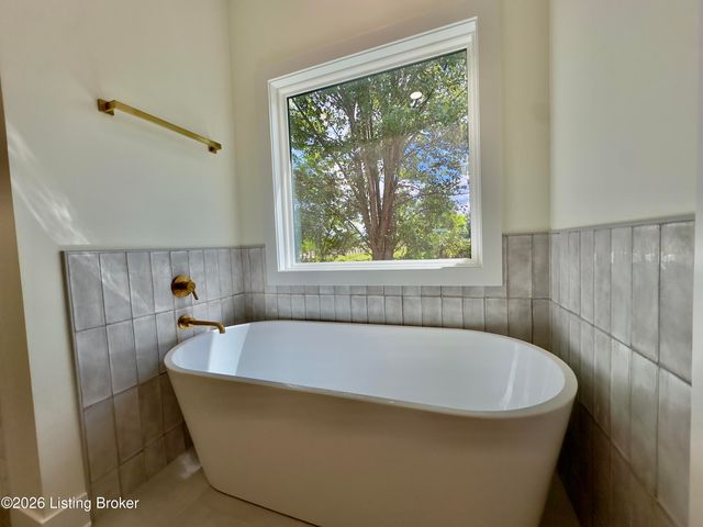 11 Chestnut Grove Rd, Elizabethtown, KY 42701
