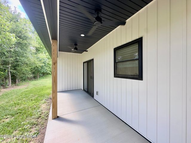 11 Chestnut Grove Rd, Elizabethtown, KY 42701