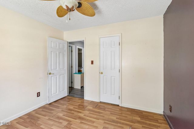 6304 Walnut Glen Drive, Willow Springs, NC 27592