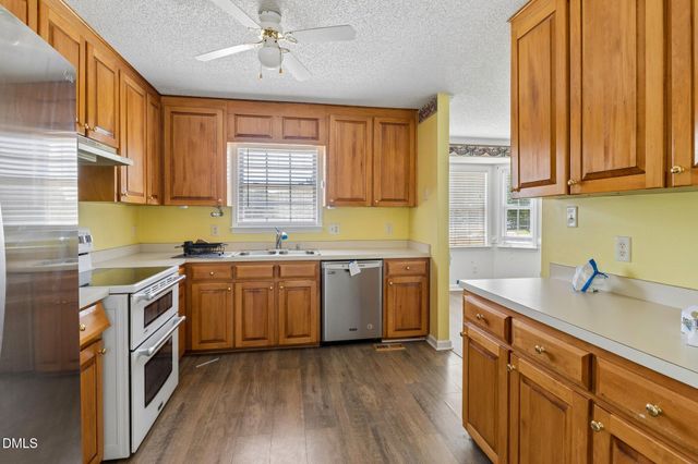 6304 Walnut Glen Drive, Willow Springs, NC 27592