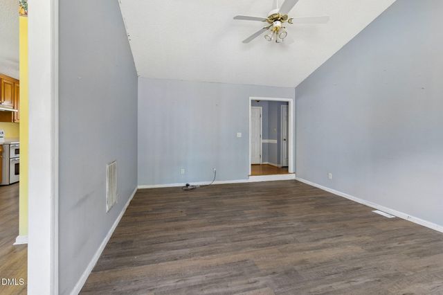 6304 Walnut Glen Drive, Willow Springs, NC 27592