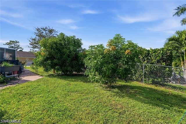 27268 Jolly Roger LN, Bonita Springs, FL 34135