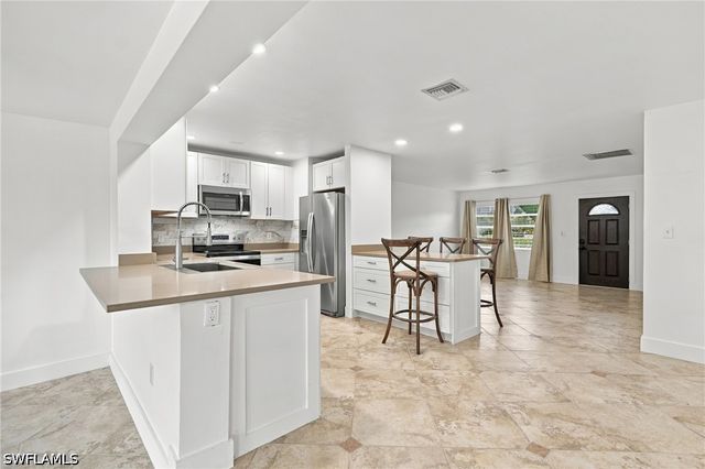27268 Jolly Roger LN, Bonita Springs, FL 34135