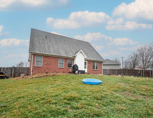 144 Florence Court, Nicholasville, KY 40356