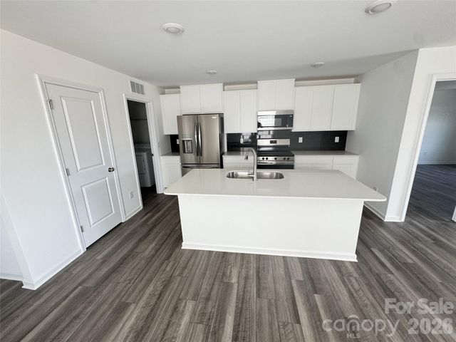 4111 Oxford Glen Drive OG 101, Claremont, NC 28610