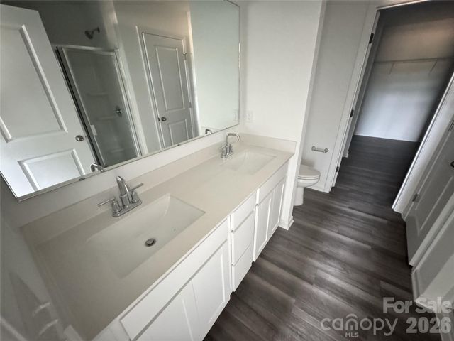 4111 Oxford Glen Drive OG 101, Claremont, NC 28610