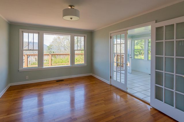 323 Walsh Road, Chattanooga, TN 37405