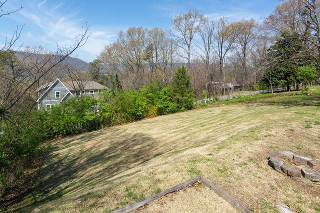 323 Walsh Road, Chattanooga, TN 37405