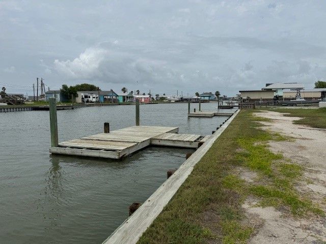525 Copano Cove, Rockport, TX 78382