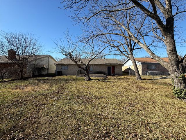 1334 Rutherford Drive, Mesquite, TX 75149