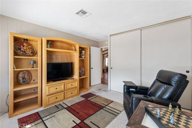 1413 Village, Redlands, CA 92374