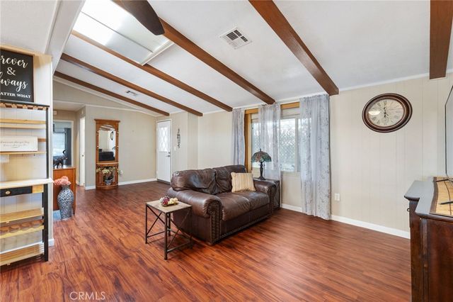 1413 Village, Redlands, CA 92374