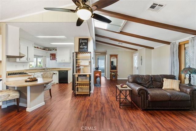 1413 Village, Redlands, CA 92374