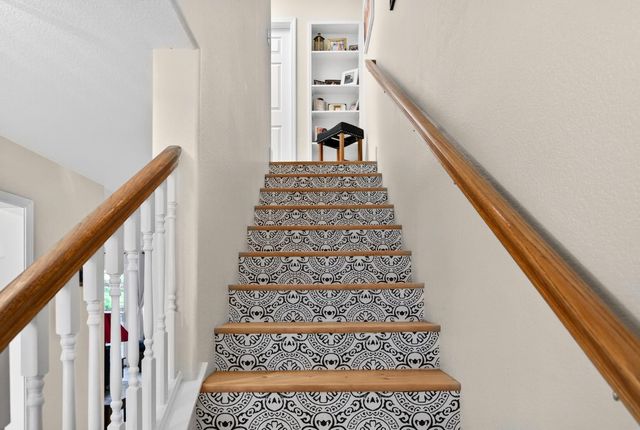 1626 American River Trl, Cool, CA 95614