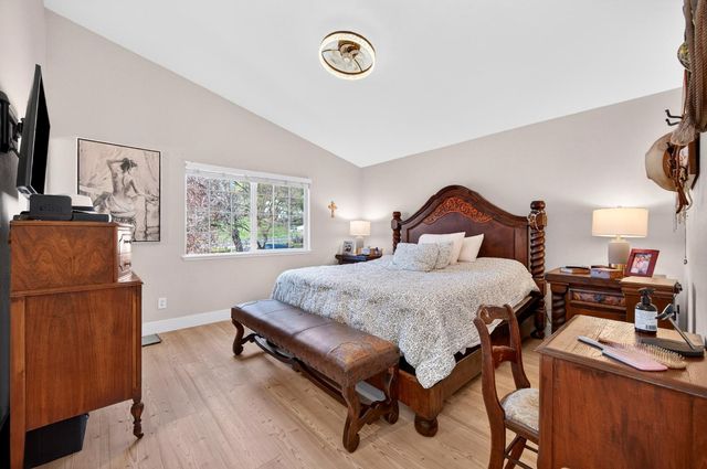 1626 American River Trl, Cool, CA 95614