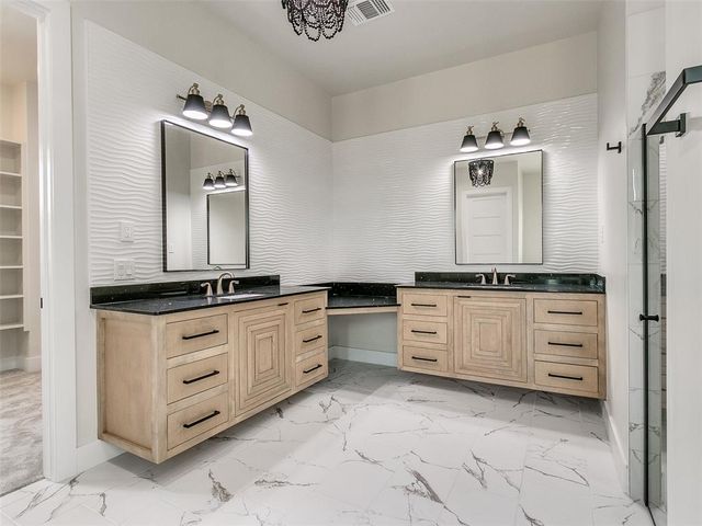 1600 N 60th Street, Noble, OK 73068