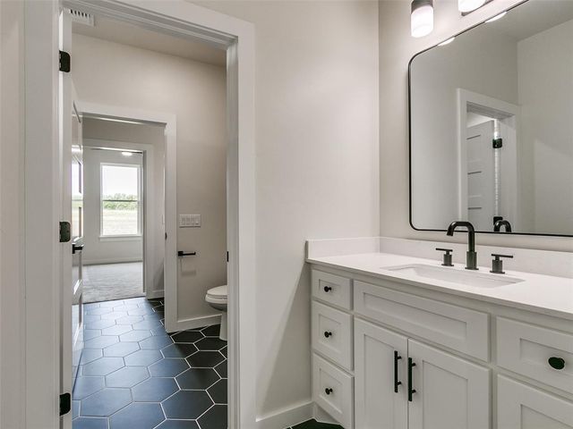 1600 N 60th Street, Noble, OK 73068