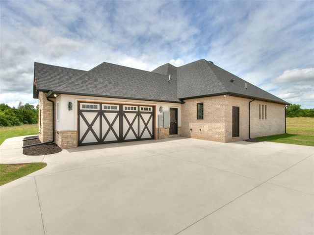 1600 N 60th Street, Noble, OK 73068