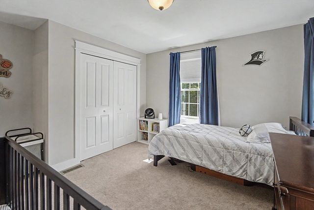 377 Rebecca Rd, Northbridge, MA 01588